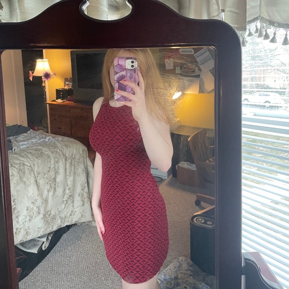 Red Patterned Dress - Picture 4 of 4